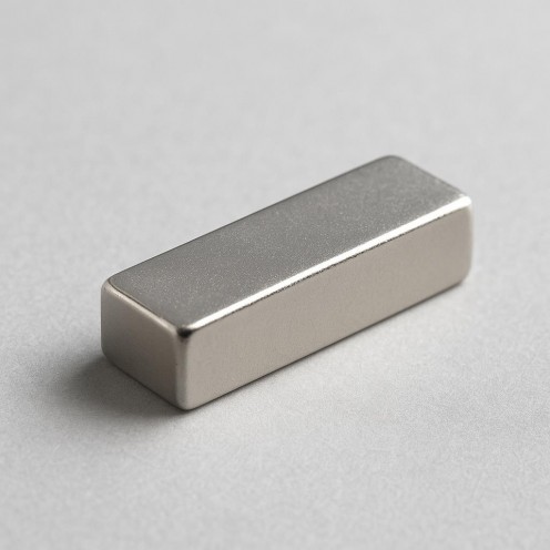 20x5x5 mm N52 Neodyum Mıknatıs (En 20 mm x Boy 5 mm x Kalınlık 5 mm)