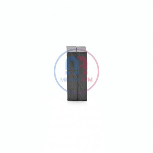 25x20x5 mm Angled Ferrite Magnet