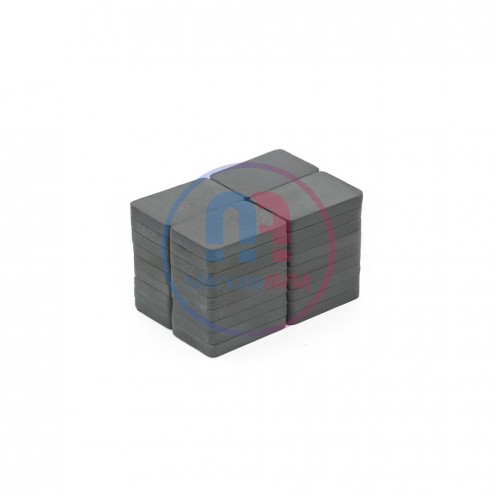 30x20x4 MM Y35 GRADE FERRITE CERAMIC MAGNET – COST-EFFECTIVE AND DURABLE MAGNETIC SOLUTION 30x20x4 MM Y35 GRADE FERRITE CERAMIC MAGNET – COST-EFFECTIVE AND DURABLE MAGNETIC SOLUTION
