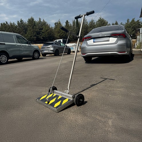 400x200x30 mm Easy-Clean Magnetic Sweeper – Compact, Practical, and Efficient Metal Collection Tool 400x200x30 mm Easy-Clean Magnetic Sweeper – Compact, Practical, and Efficient Metal Collection Tool