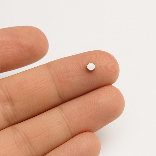 Ø4x1 mm N35 Neodyum Mıknatıs - Nikel Yuvarlak Neodyum Mıknatıs